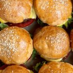 ქათმის მინი ბურგერი